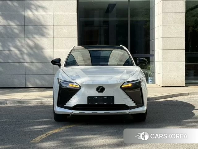 Lexus RZ id 4301801 из Китая 16