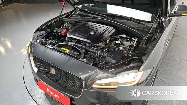 Jaguar F-PACE id 3873176 из Кореи 16