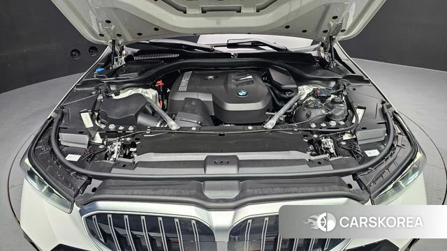 BMW 5 Series (G60) id 3825776 из Кореи 16