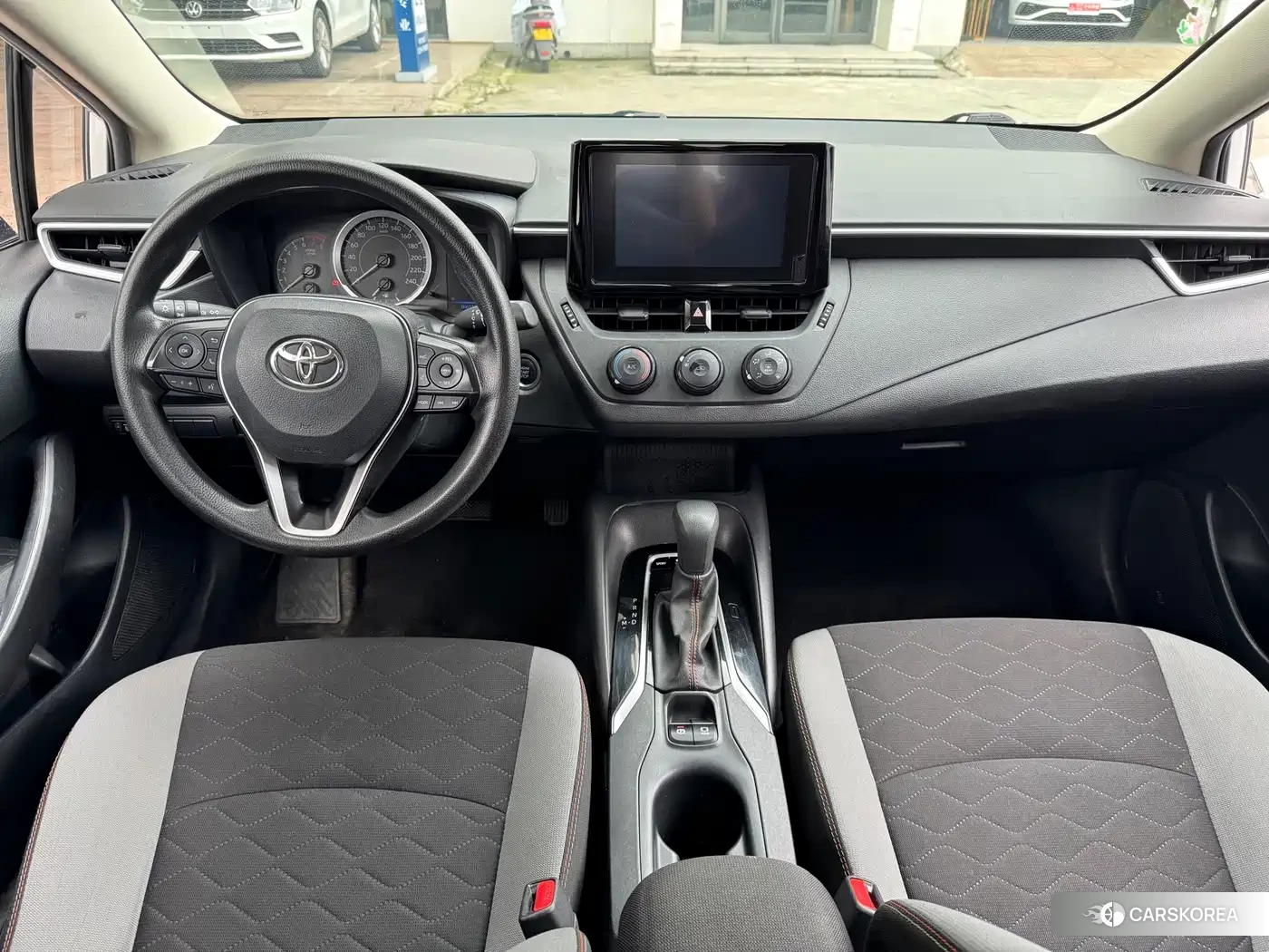 Toyota Corolla 2023 Белый из Китая, фото 6