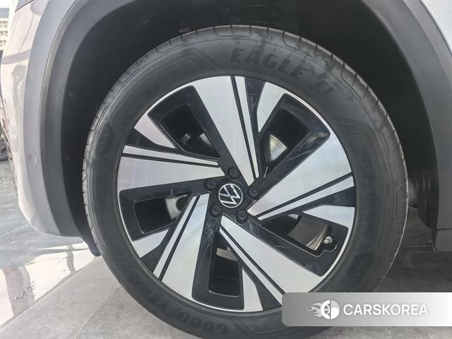 Volkswagen Tourang id 4260048 из Китая 14