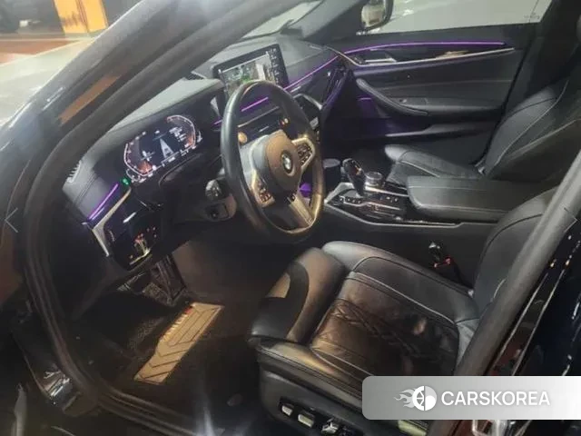 BMW 5 Series (G30) id 3649437 из Кореи 9