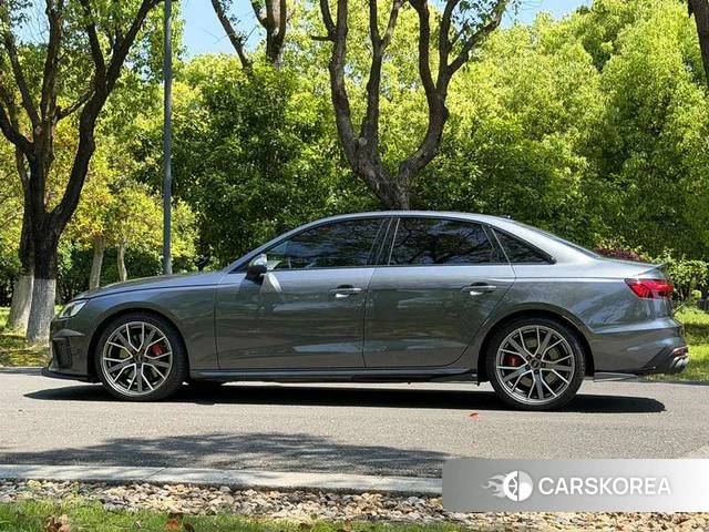 Audi S4 id 4272644 из Китая 12