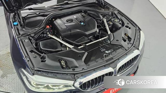 BMW 5 Series (G30) id 4746559 из Кореи 27