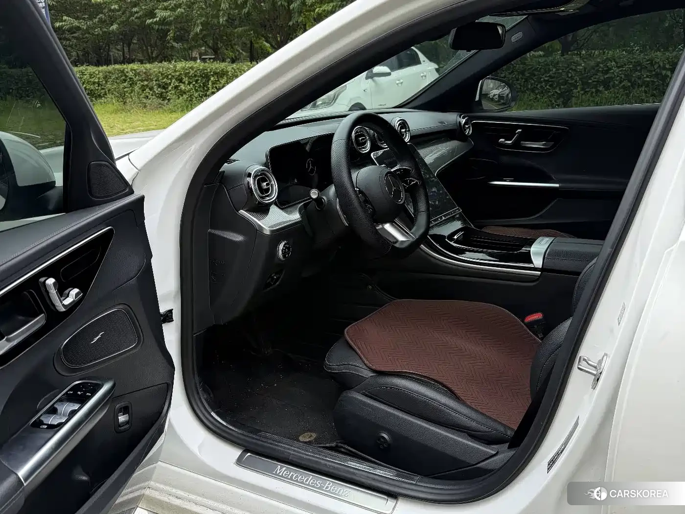 Mercedes-Benz C-class 2023 Белый из Китая, фото 6