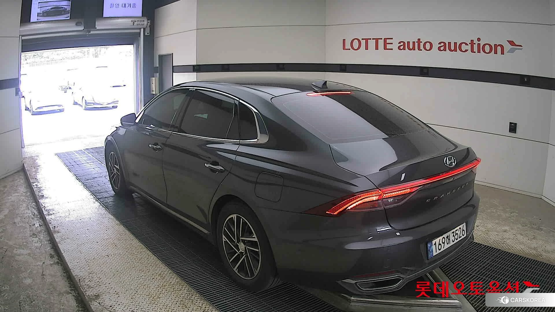 Hyundai Grandeur id 4289368 из Кореи 32