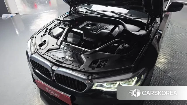 BMW 5 Series (G30) id 3728728 из Кореи 16