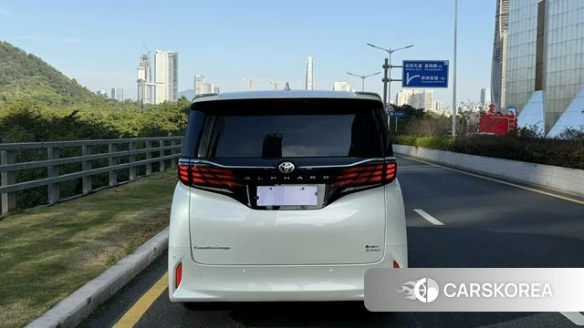Toyota Elfa id 4274602 из Китая 8