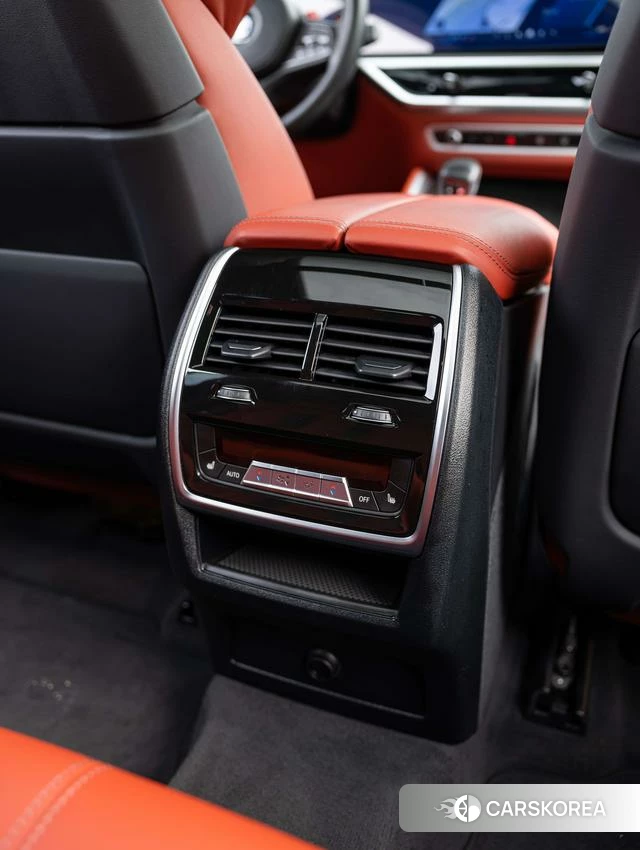 BMW X6 M id 4239264 из Китая 19