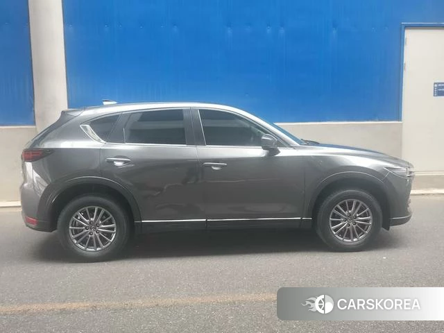 Mazda CX-5 2021 Темно-серый из Китая, фото 6
