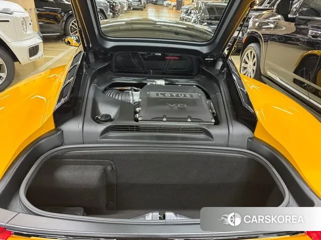 Lotus Emira id 3052655 из Кореи 14