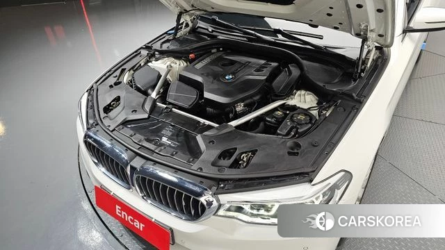 BMW 5 Series (G30) id 4751352 из Кореи 31
