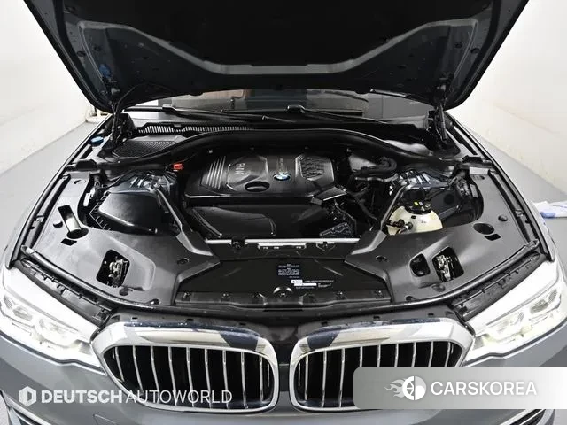 BMW 5 Series (G30) id 3227035 из Кореи 16