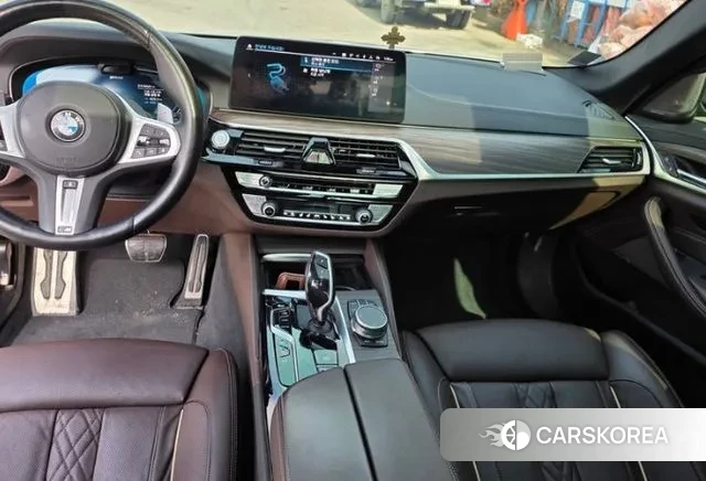 BMW 5 Series (G30) id 3686324 из Кореи 9