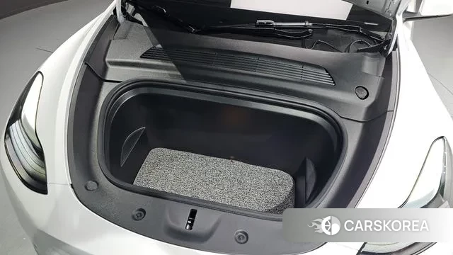 Tesla Model Y id 2884005 из Кореи 16