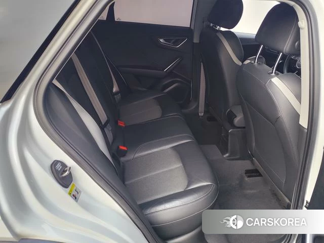 Audi Q2L id 4278754 из Китая 7