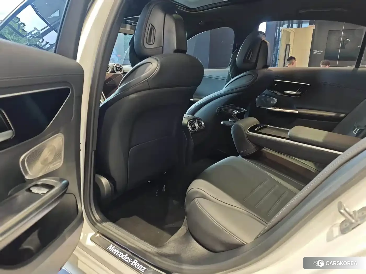 Mercedes-Benz C-class 2024 Белый из Китая, фото 6