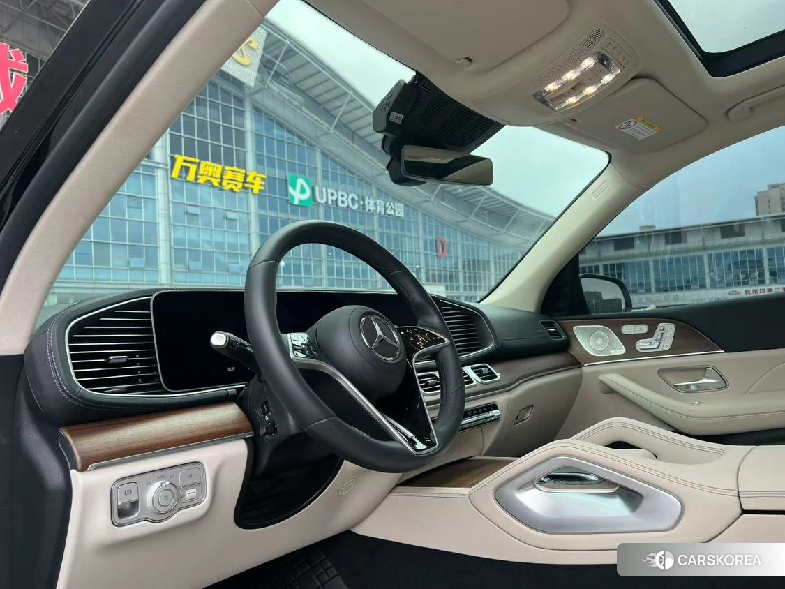 Mercedes-Benz GLE (import) 2023 Черный из Китая, фото 6
