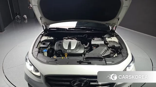 Hyundai Grandeur IG id 3308125 из Кореи 16