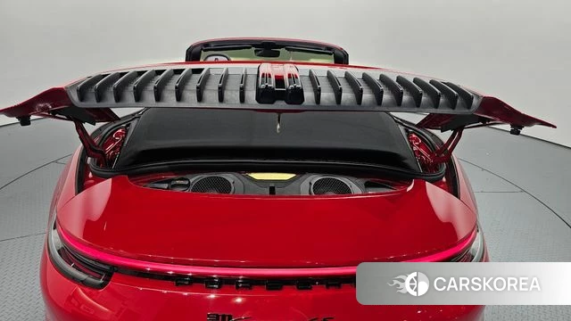 Porsche 911(992) id 4637265 из Кореи 33