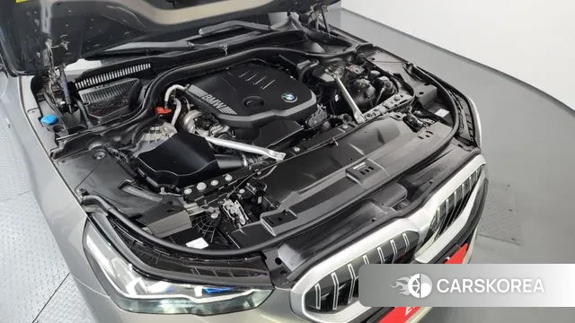 BMW 5 Series (G60) id 3720787 из Кореи 16