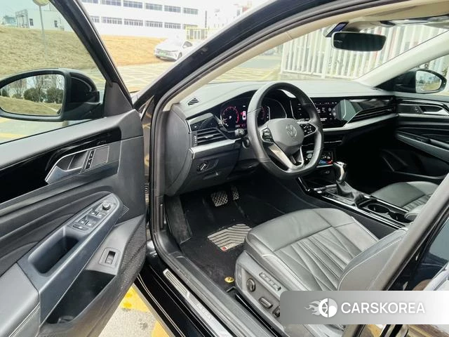 Volkswagen Passat 2022 Черный из Китая, фото 6