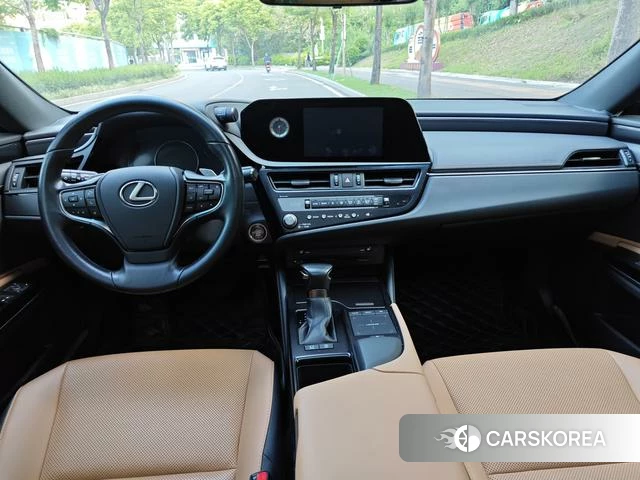 Lexus ES id 4278043 из Китая 17