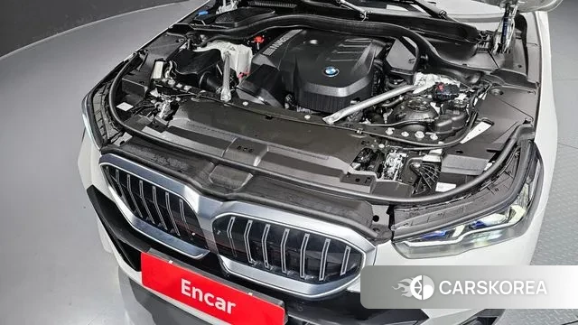 BMW 5 Series (G60) id 3446981 из Кореи 16