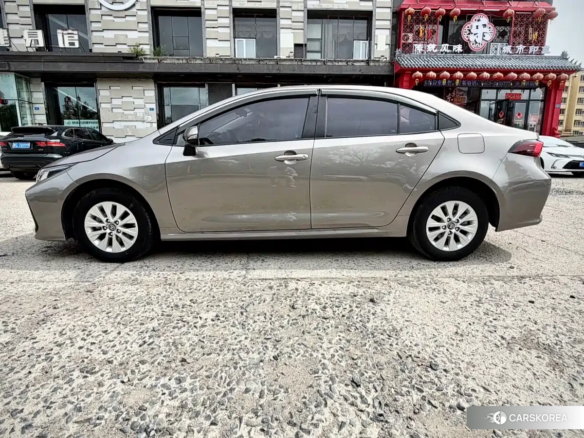 Toyota Corolla id 4577453 из Китая 20