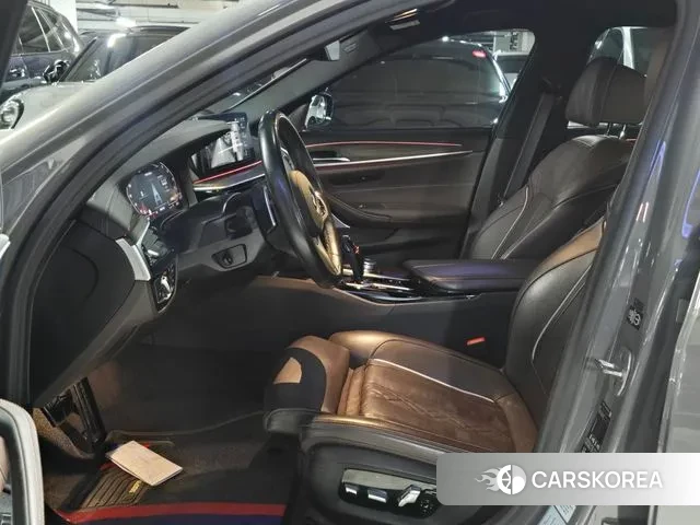 BMW 5 Series (G30) id 3557030 из Кореи 10