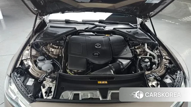 Mercedes-Benz E-Class W214 id 3663927 из Кореи 17