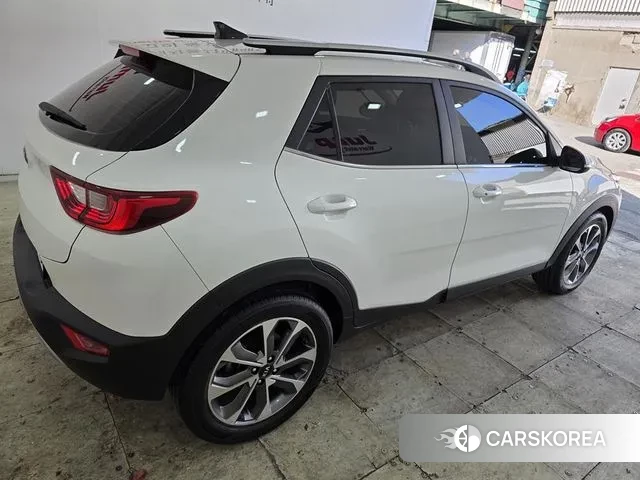 Kia Stonic id 3578282 из Кореи 13