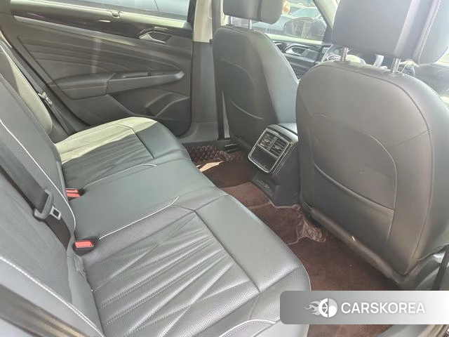 Volkswagen Passat id 4277548 из Китая 10