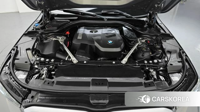 BMW 5 Series (G60) id 4634946 из Кореи 32