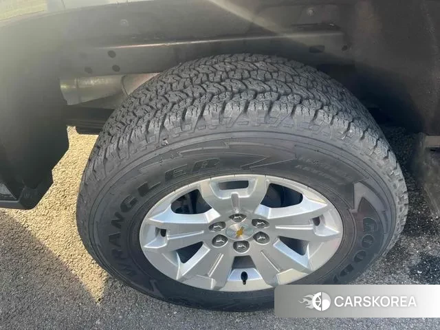 Chevrolet (GM Daewoo) Real New Colorado 2022 Черный из Кореи, фото 6