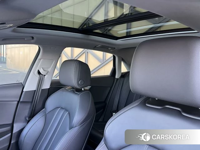 Audi A4L id 4207920 из Китая 12