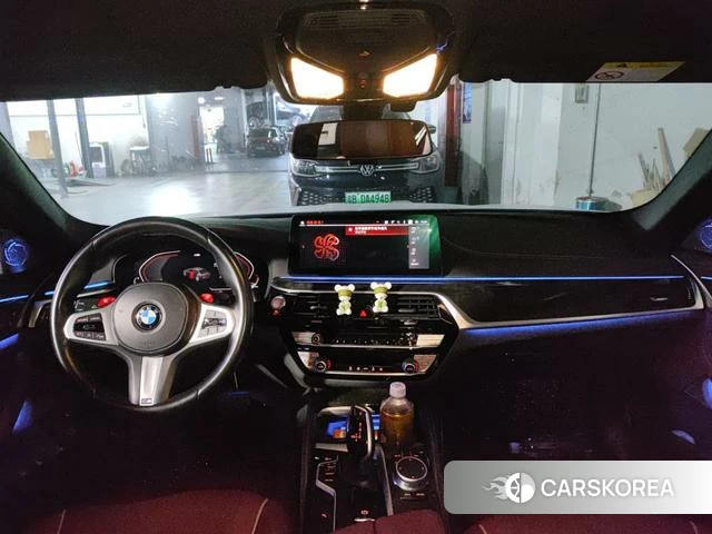 BMW 5 series 2021 Темно-серый из Китая, фото 6