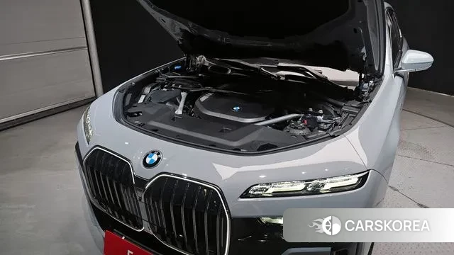 BMW 7 Series (G70) id 2974490 из Кореи 16