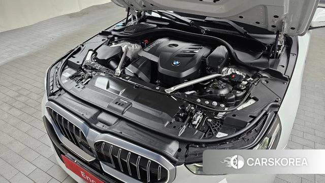 BMW 5 Series (G60) id 4230274 из Кореи 26