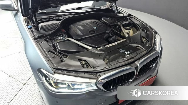 BMW 5 Series (G30) id 4471760 из Кореи 16