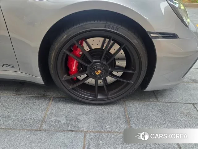 Porsche 911(992) id 3338590 из Кореи 8