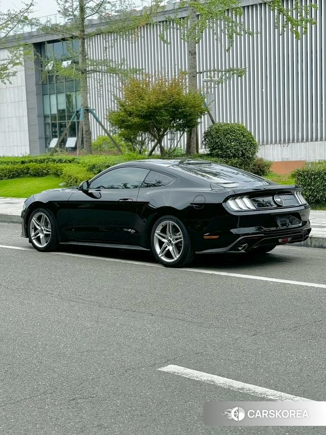 Ford Mustang 2019 Черный из Китая, фото 6