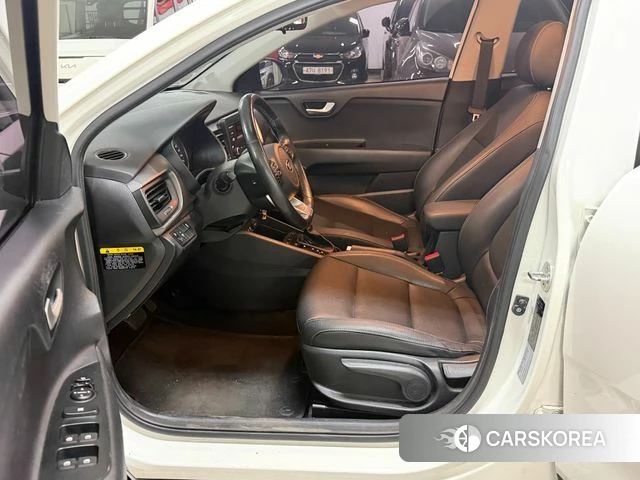 Kia Stonic id 4511740 из Кореи 14