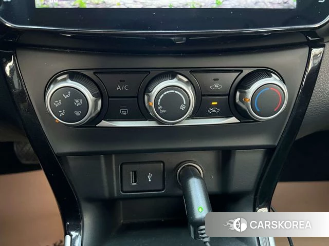 Nissan Xuan Yi id 4254431 из Китая 26