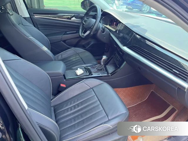 Volkswagen Passat id 4290652 из Китая 7
