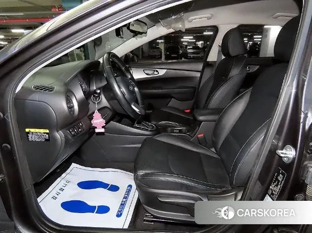 Kia Come New K3 id 3473619 из Кореи 14