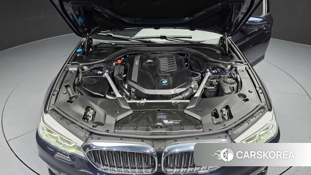 BMW 5 Series (G30) id 3820255 из Кореи 16