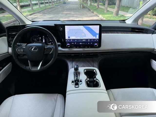Lexus LM id 4342240 из Китая 13