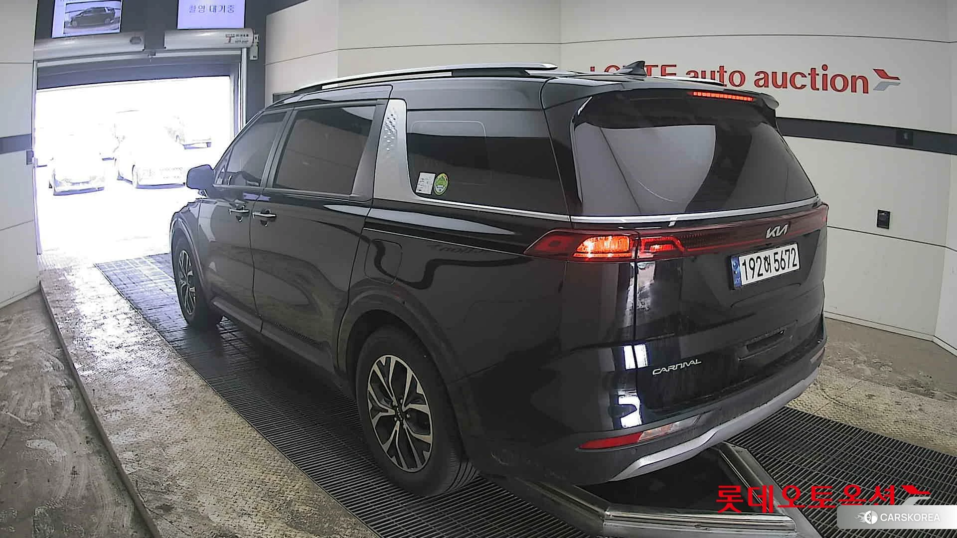 Kia Carnival id 3888413 из Кореи 34