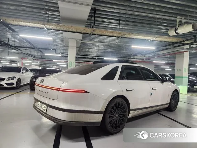 Hyundai Grandeur (GN7) id 3675439 из Кореи 10